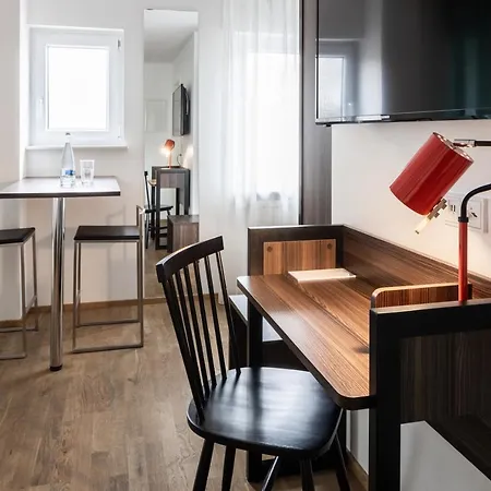 Nomad Serviced-apartments Aparthotel